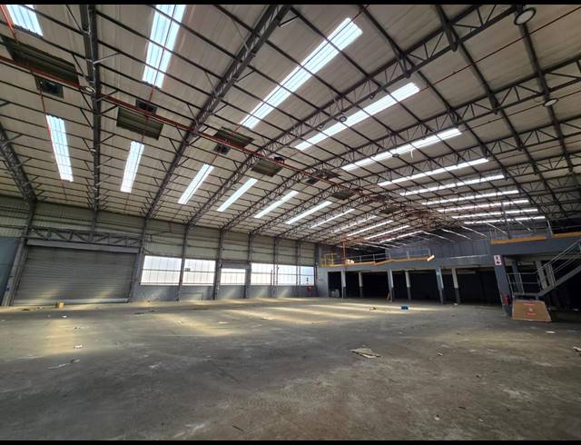 3,023M² WAREHOUSE TO LET IN BENROSE